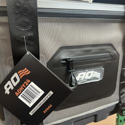 AO Hybrid Cooler 24 Can Pack