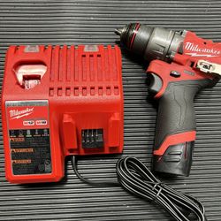 Milwaukee 12 v Drill