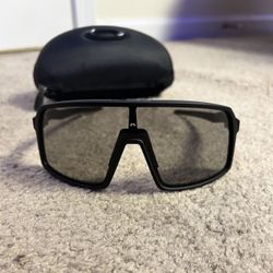Oakley Sutro