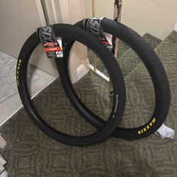 2 MAXXIS HOOKWORM 29x2.50