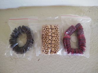 Assorted accessories 