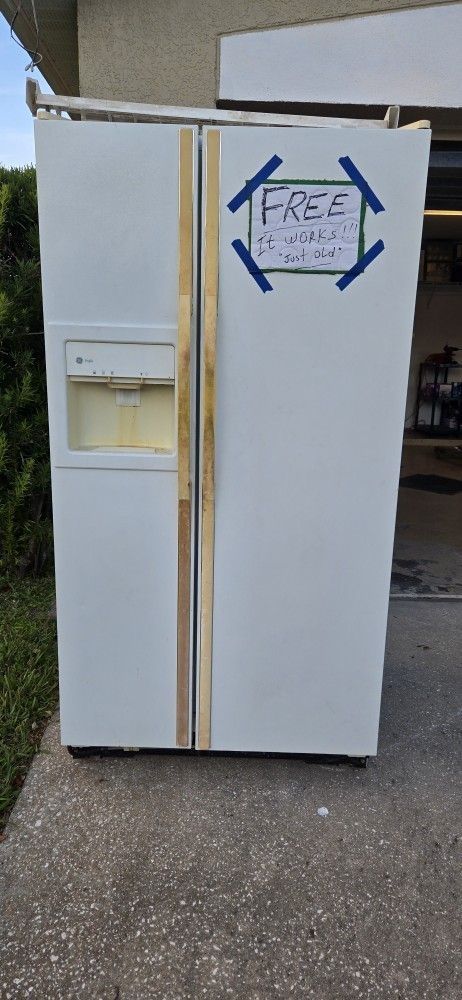 Fridge (Free)