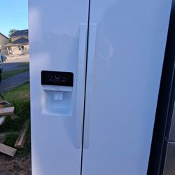 Whirlpool Refrigerator 