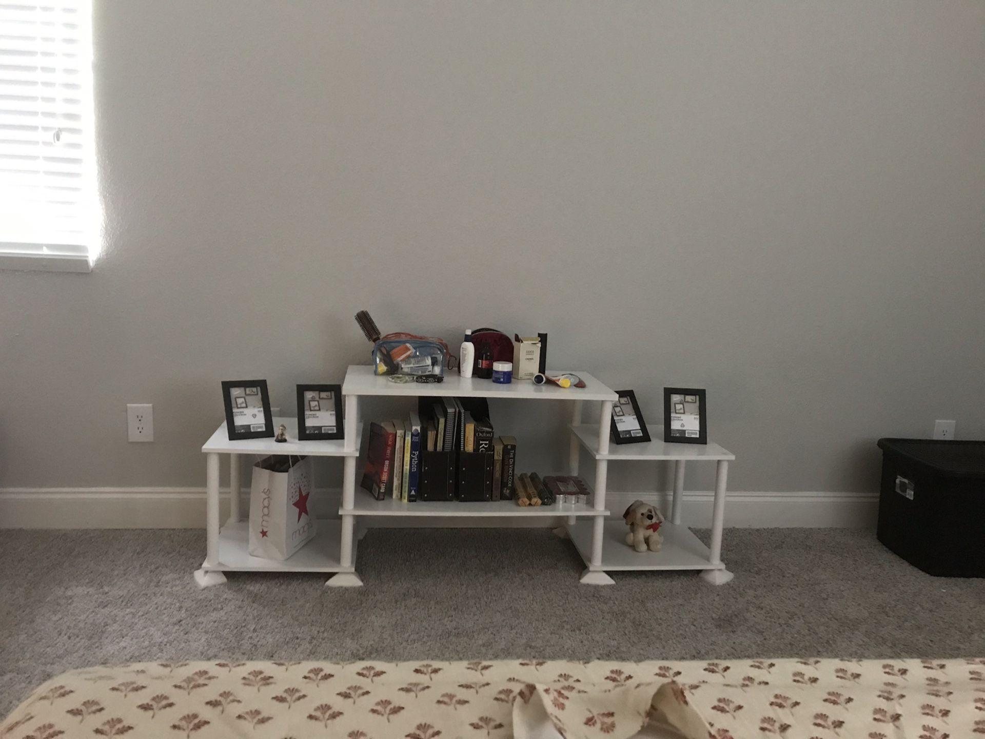 Tv stand (40 inches or less) or dressing table
