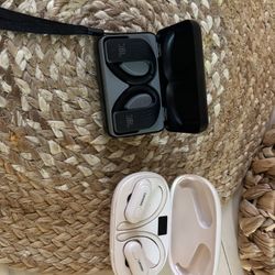 Jbl Earphones And Lenovo 