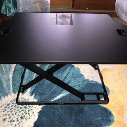 LIKE NEW Adjustable Standing Desk