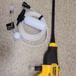 DEWALT
20V MAX 550 PSI 1.0 GPM Cold Water Cordless Electric Power Cleaner with 4 Nozzles (Tool Only)