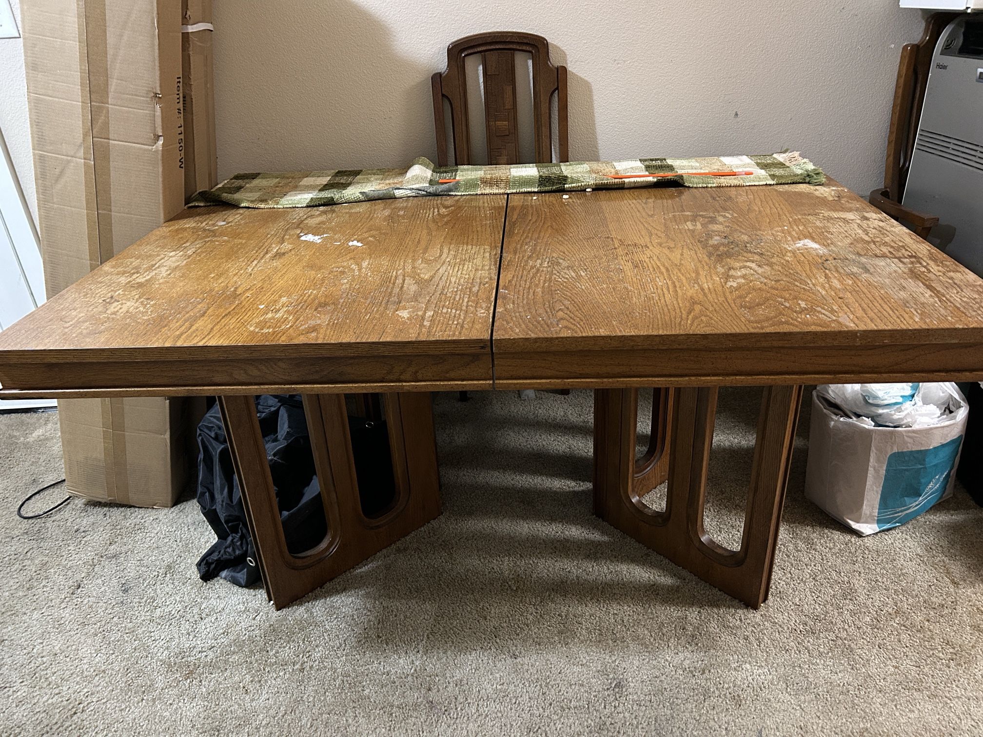 Oak Dining Table & 4 Chairs