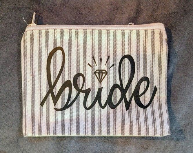 Bride zipper pouch