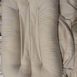 Snuggle Me Baby Pillow Organic 
