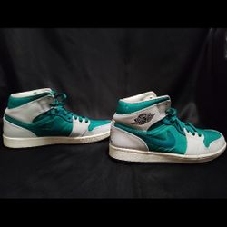 Men's Nike Jordans Size 11