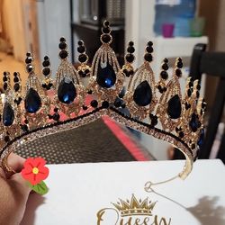 Tiara CROWN  👑🩷👸🏻