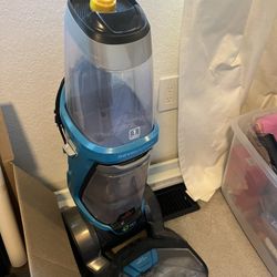Bissel Carpet Shampooer 