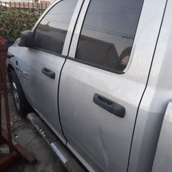 2014 Dodge Ram 1500 Hemi Engine 5.7