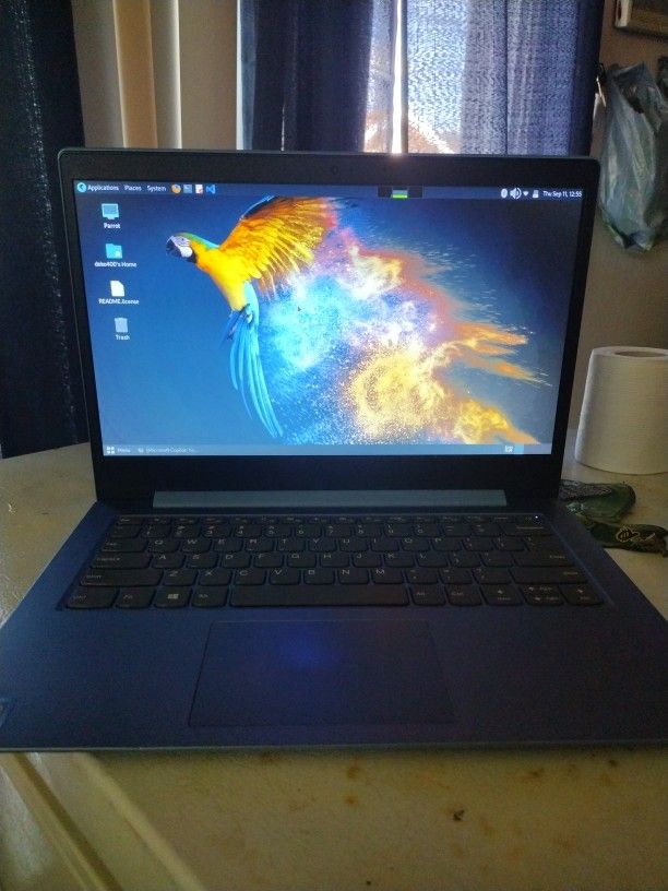 Lenovo Think Pad 2021 Parrot Os Operating System Very Fast Great Condition