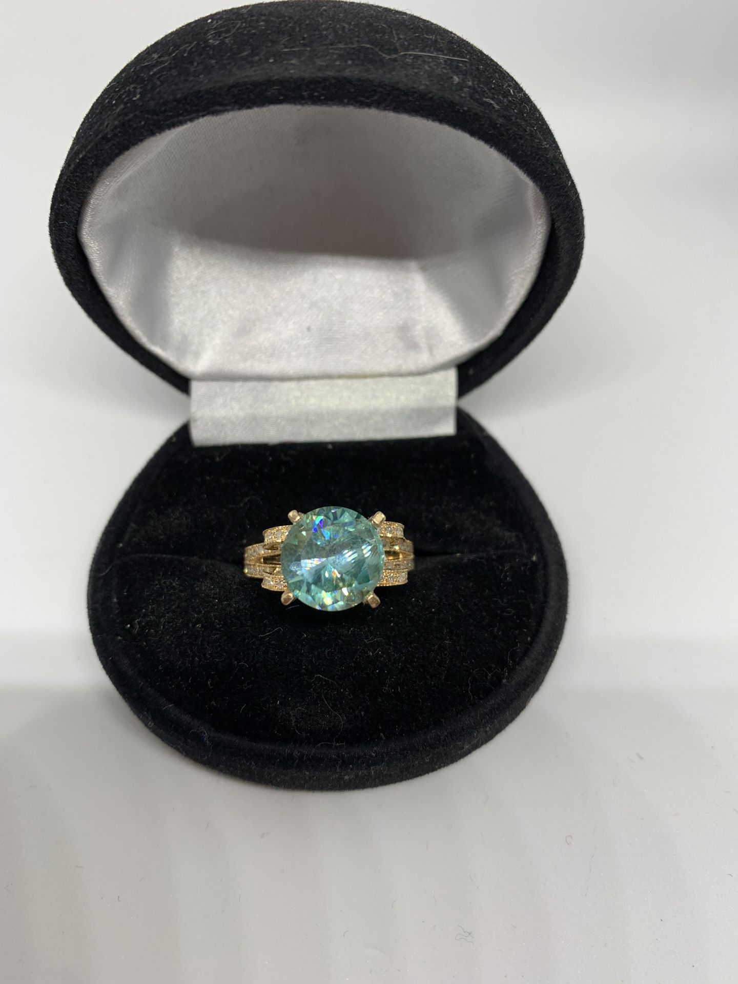 3.5 Carat Diamond In 14k Gold Mounting
