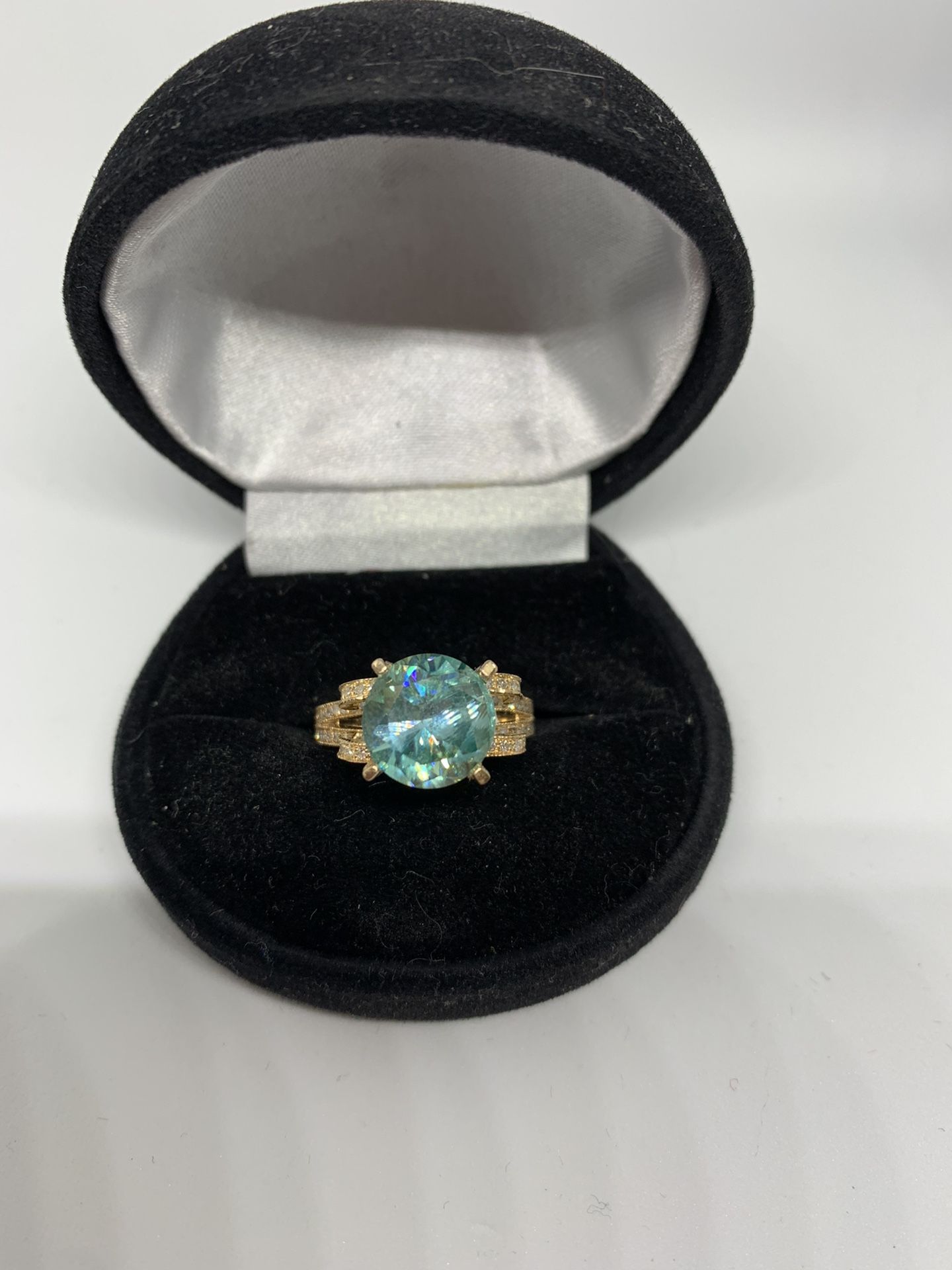 3.5 Carat  Diamond In 14k Gold Mounting