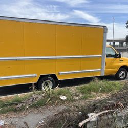 E 350 Ford Eco  Truck 2012