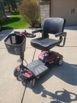 Pride Go-Go Endurance Li 16AH Mobility Scooter - Li 16AH (Like NEW)