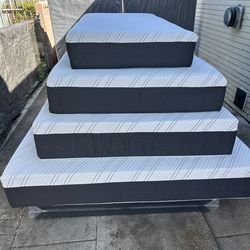 Twin size mattress memory foam 10”     ☎️📲🔥  call or Tex (213)713-74-89.     We offer same day delivery