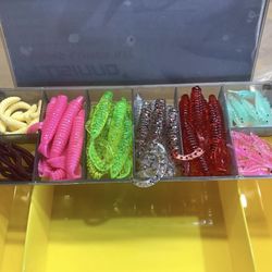 302 Piece Lure Set With Tackle Box