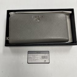PRADA SAFFIANO GRAY LEATHER WALLET IN GOOD CONDITION, COMES WITH BOX