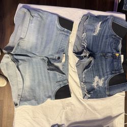 Women’s maternity clothes