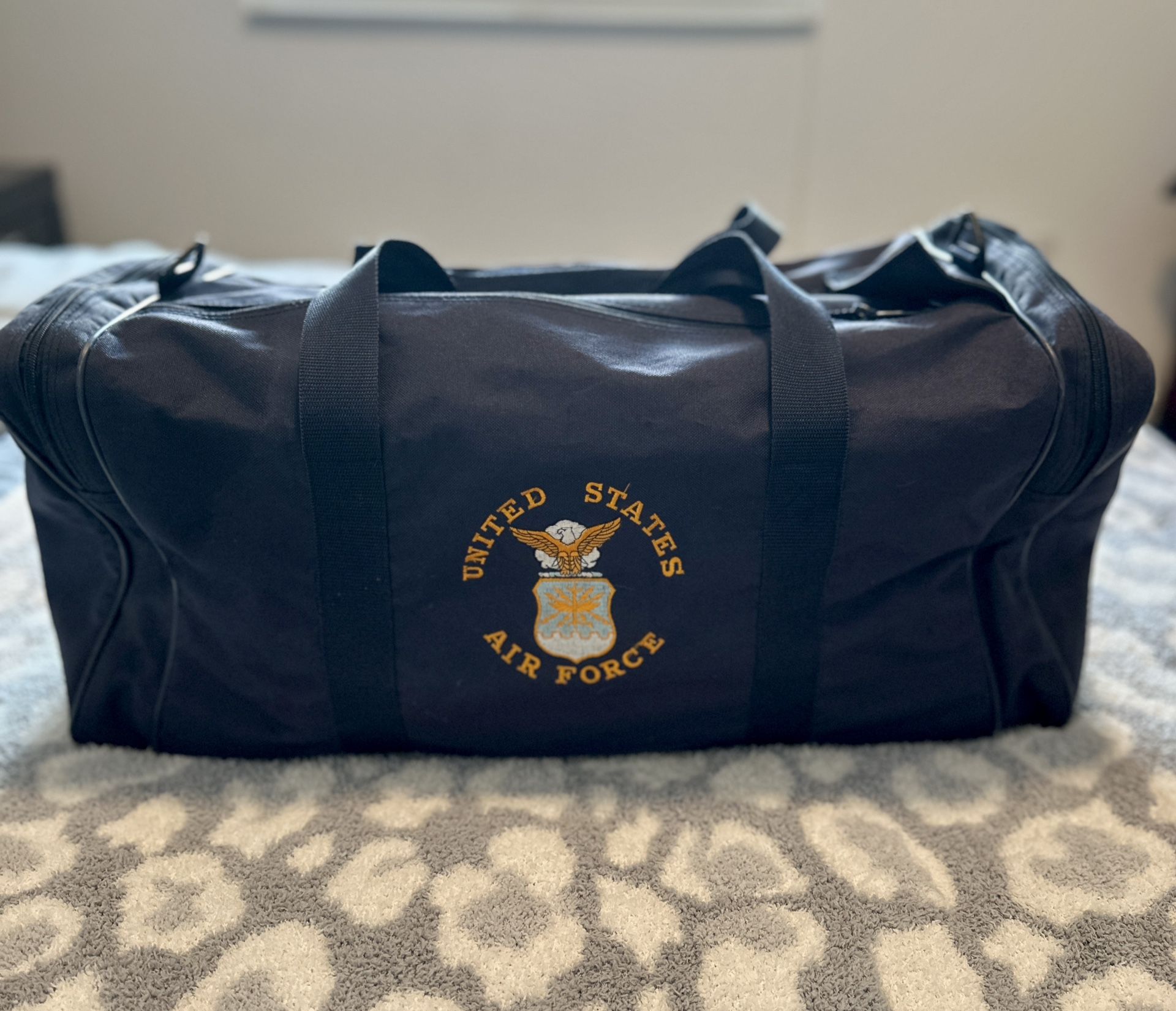 US Air Force Canvas Large Duffel Bag Shoulder Straps Embroidered 1(contact info removed)!