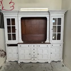 Large Hutch