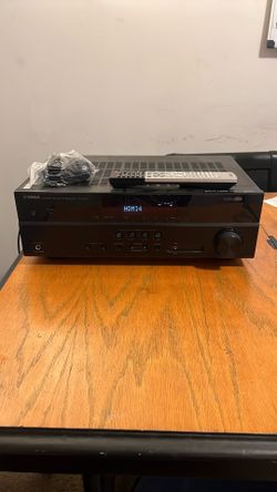 Yamaha 5.1 AV Receiver. RX-V379