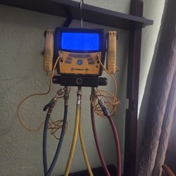 Fieldpiece SMAN Gauges And Hoses