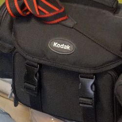 3 CAMERA BAGS 