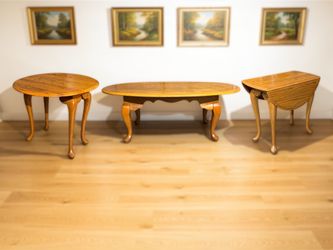 Broyhill Queen Anne Brown Oak Living Room Table Set