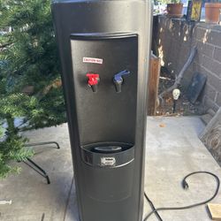 Water Dispenser