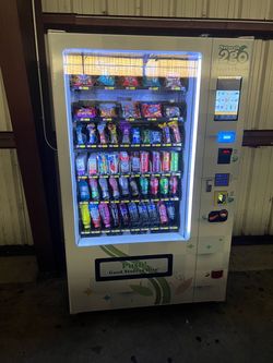 Naturals2Go Vending Machine