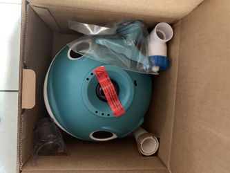 NIB Wanda whale pool cleaner