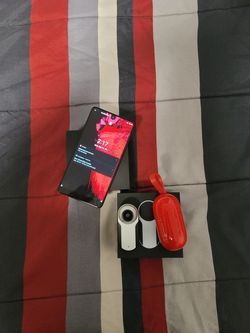 Essential ph-1 and 360 camera with case