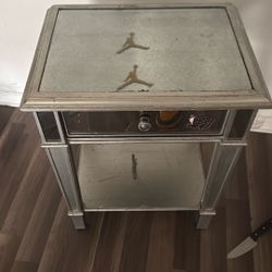 Vanity Table 