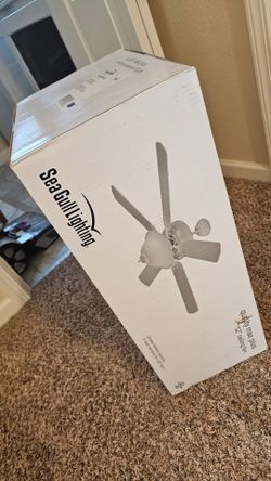 New 52" Ceiling Fan