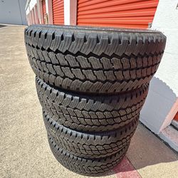 LT275/65R20 Bridgestone Dueler A/T Tires 10 ply Load range E Llantas 20”