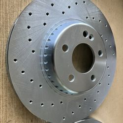 Mercedes GLC250 17-18 Rear Drill Slot Rotors Ceramic Pads 