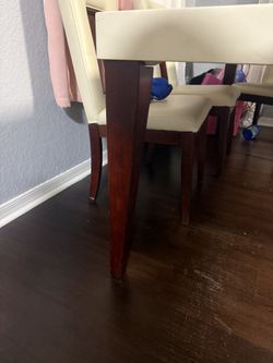 Dinning Table