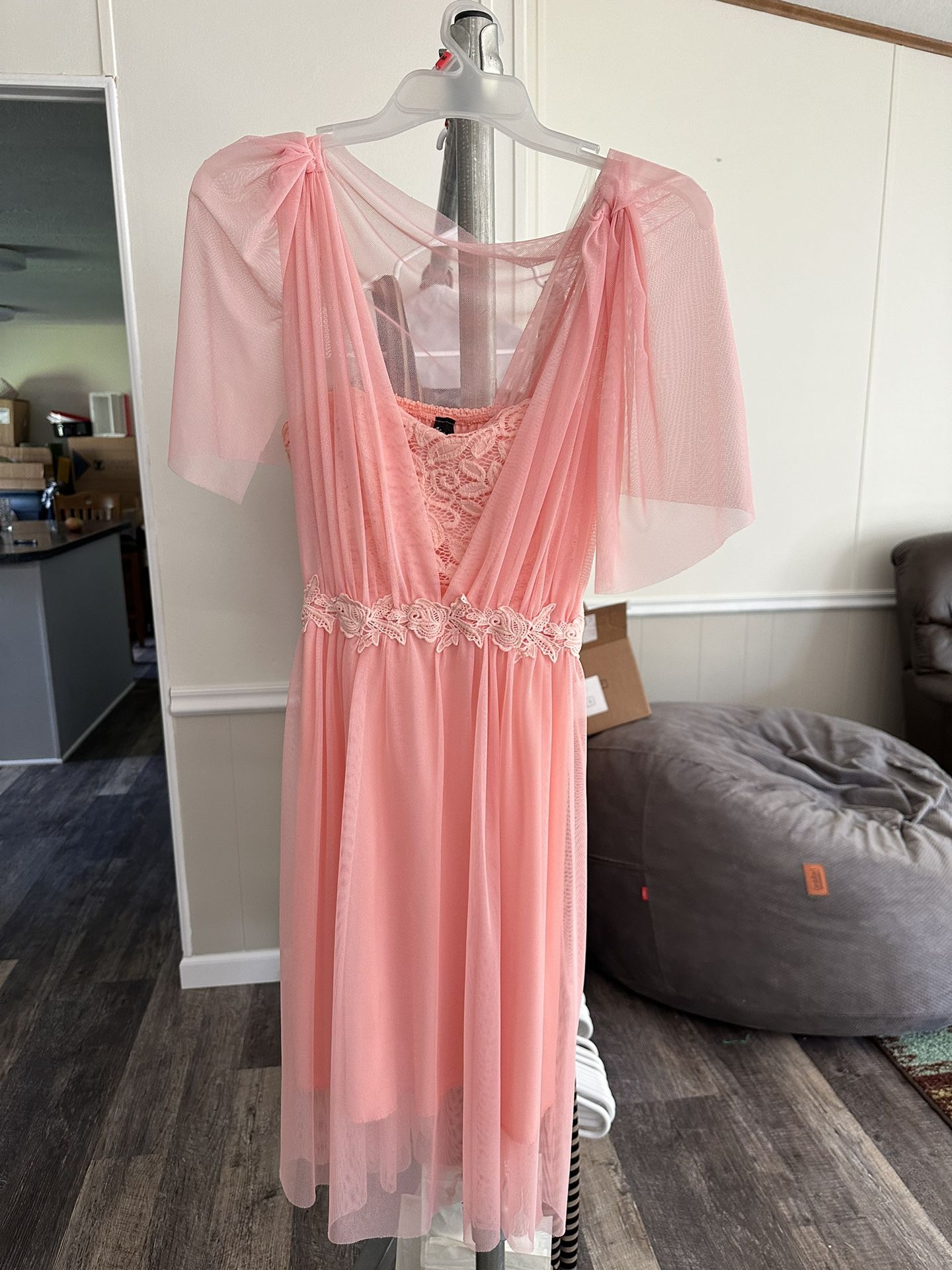 (like New) Pink dress