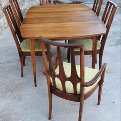 beautiful Mid Century Modern vintage Broyhill Brasilia DINING SET with walnut TABLE, 2 LEAVES, 6 CHAIRS and Others 