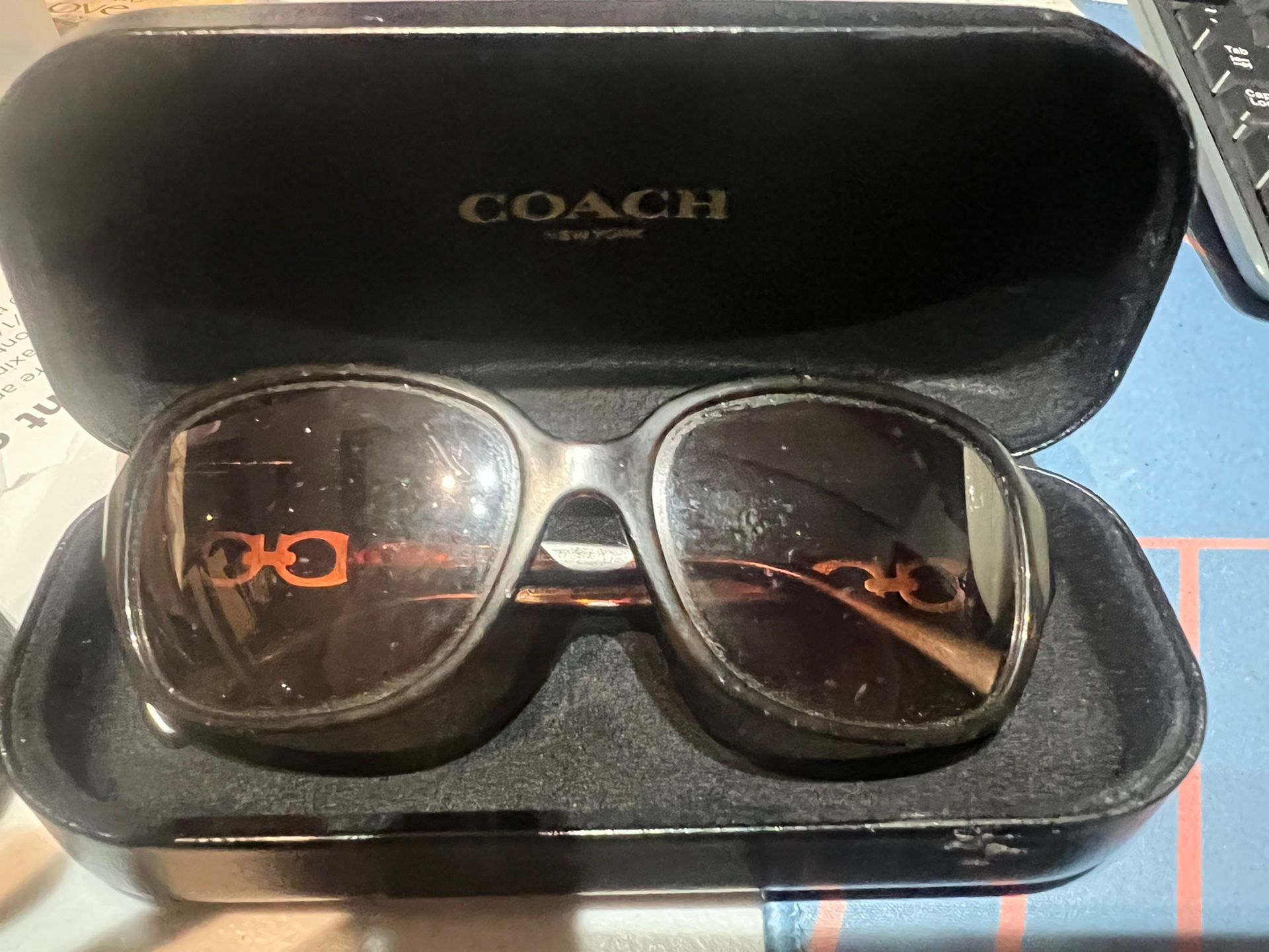 Coach Clam Shell glasses/sunglasses case and Coach Kissing C sunglasses combo