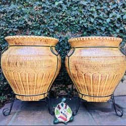 Set of 2 Large Trumpet Pot Planters with Stands