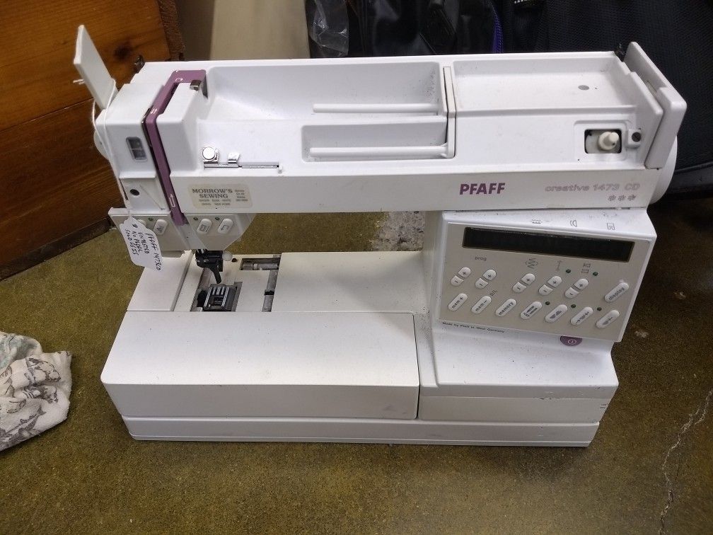 Pfaff Creative 1473 CD Sewing Machine Untested As Is Parts Repair