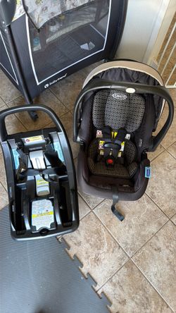 Clean infant car seat Graco