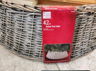 NEW Christmas 🎄 Tree Collar