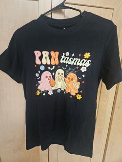 Pantasmas Halloween Bread Ghost Graphic T-Shirt (Pan Dulce)